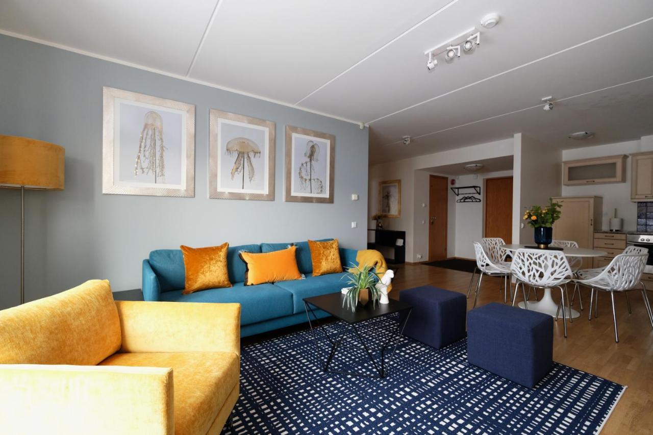 Tallinn City Apartments Roosikrantsi Buitenkant foto