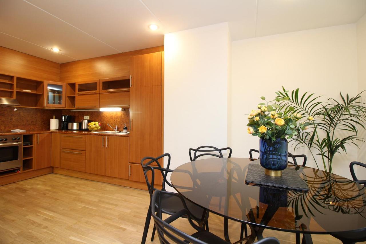 Tallinn City Apartments Roosikrantsi Buitenkant foto